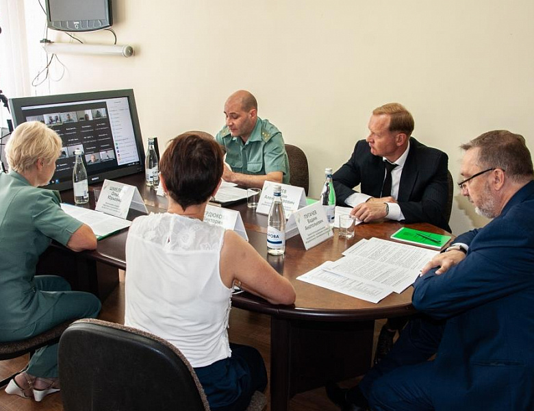 Круглый стол с представителями бизнеса ПФО прошел в Приволжском таможенном управлении