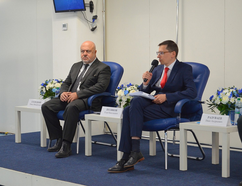 Около 40 нижегородских предпринимателей приняли участие во встрече с заместителем губернатора Егором Поляковым